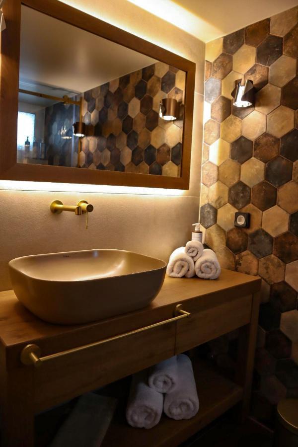 Thiseas Luxury Apartment Atena Exterior foto